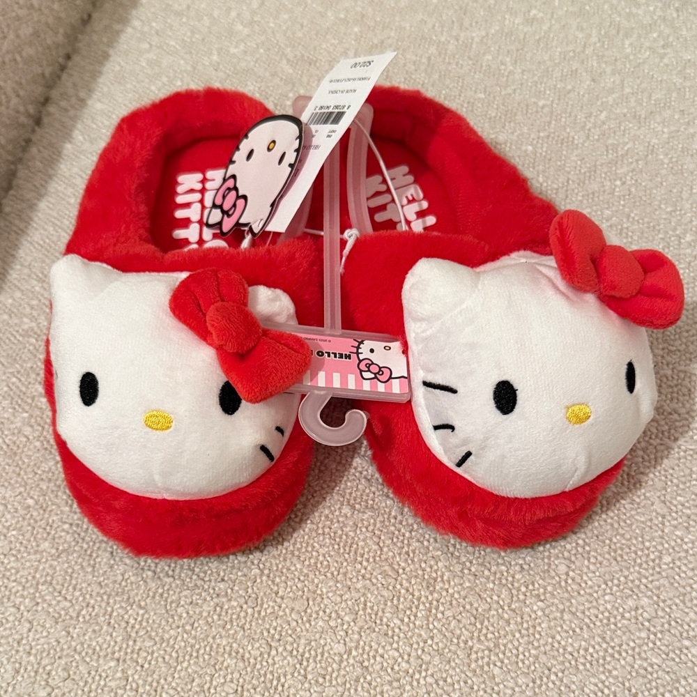 NEW Sanrio Hello Kitty Kids Slide Closed Toe Slippers Kawaii Little Girls 13 1